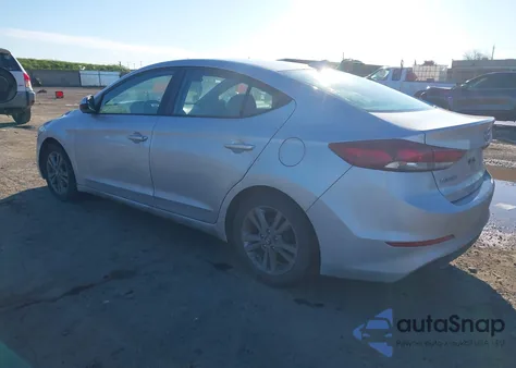 2017 Hyundai Elantra Se z USA, uszkodzony, nr VIN KMHD84LF2HU153772